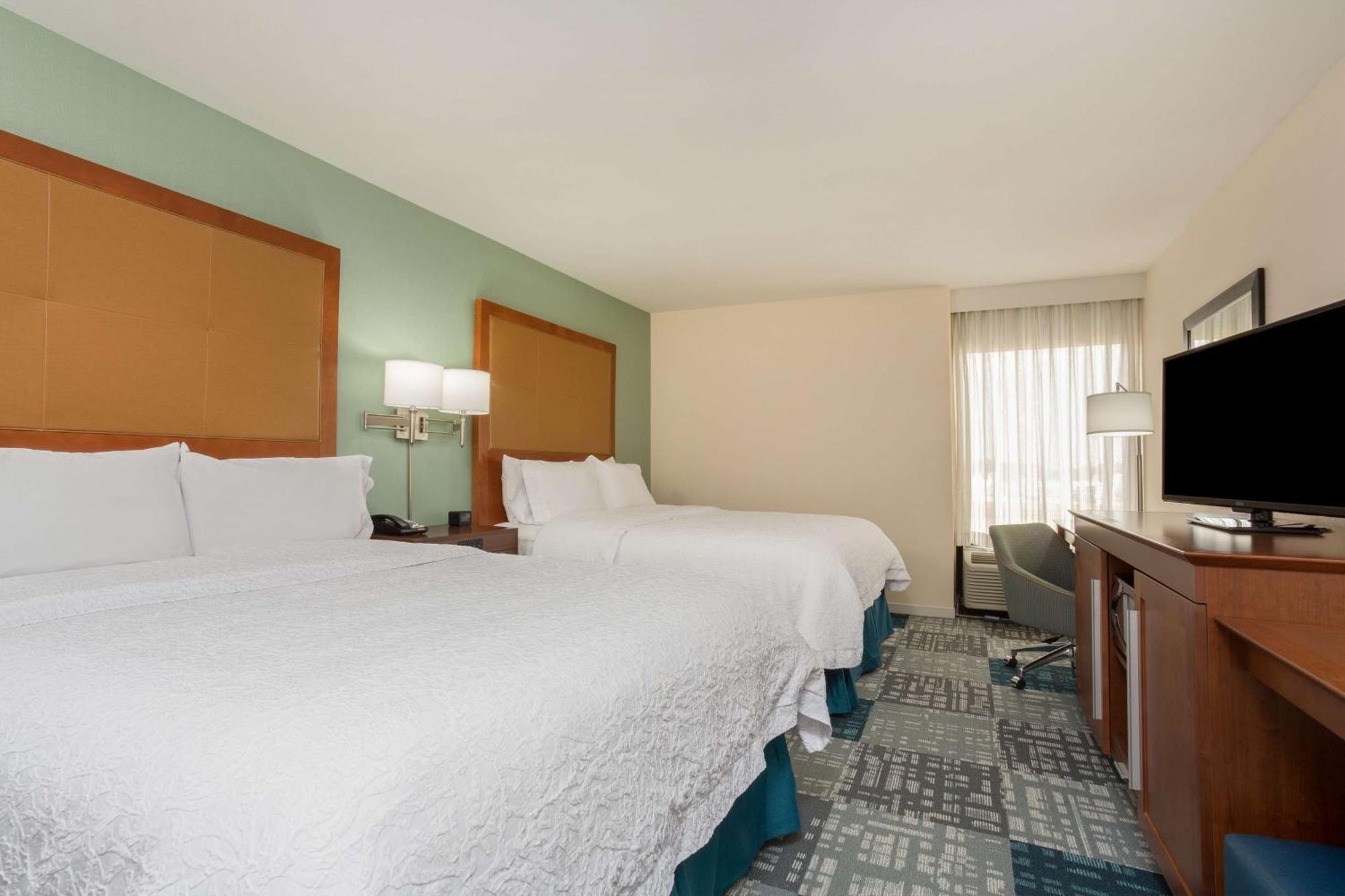 Hampton Inn Norcross Exterior photo
